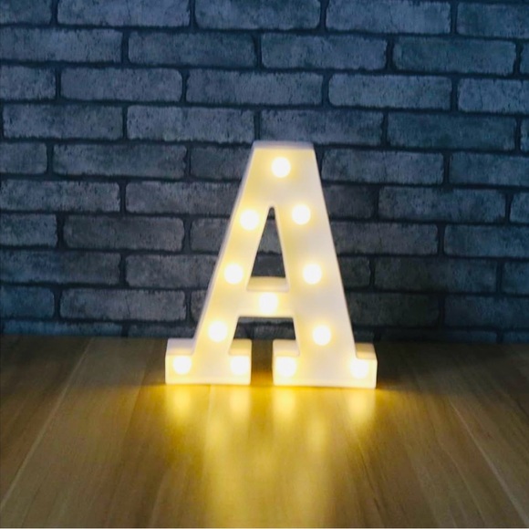 Illuminated Letter B Marquee Light - Picture 2 of 10